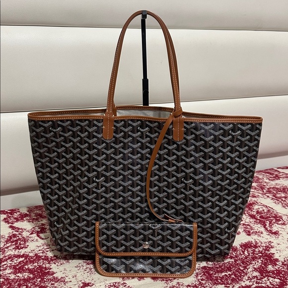 Goyard Handbags - Goyard Tote Bag with Pouch